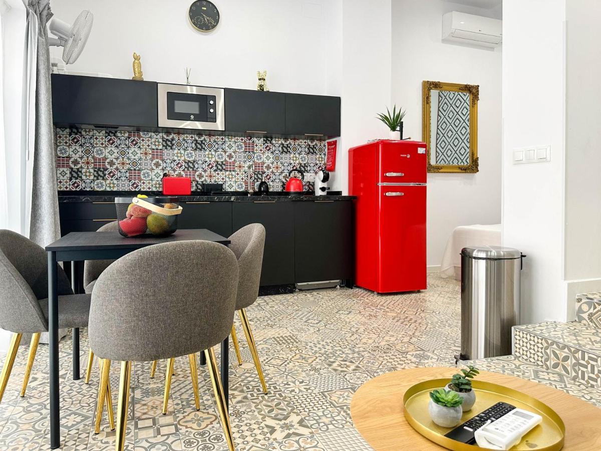 Capitan Rueda Apartments Alicante - Parking 10 Euros Per Day Eksteriør billede