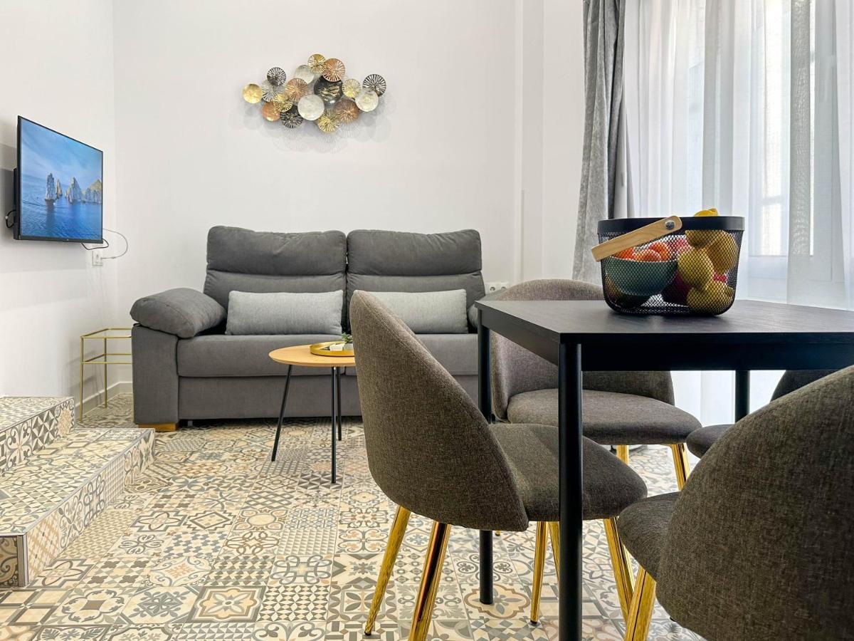 Capitan Rueda Apartments Alicante - Parking 10 Euros Per Day Eksteriør billede